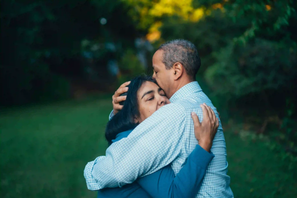 #hugholiday, #couplehug, #loveintheair, #romanticmoment, #hugtherapy, #emotionalconnection, #autumnromance, #fallvibes, #cozyhug, #naturelovers, #togetherforever, #coupleinlove, #relationshipvibes, #hugpower, #intimatemoment, #romanticgetaway, #lovewins, #healinghug, #huggingseason, #warmembrace, #affectiongoals, #hugyourlovedones, #emotionalwellness, #huglife, #flashnfunHugging is uniquely human in its frequency and variety of meaning. While some animals show affection, humans have elevated hugging into a universal language of comfort, love, and support. The origins of Hug Holiday trace back to the Hugs 4 Health Foundation, which initially focused on promoting hugs to improve the health and happiness of the elderly. Today, this day invites everyone to embrace the healing power of hugs, reminding us that a simple embrace can nurture the human spirit and foster stronger social bonds.